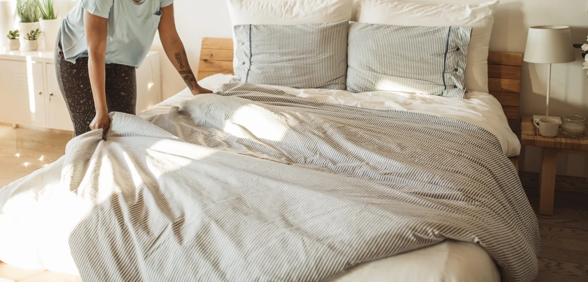 Mattress Financing Bad Credit H Woman Makes Bed